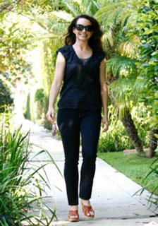 Kristin Davis feet photo thumbnail