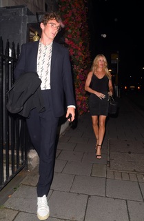 Ellie Goulding feet photo thumbnail