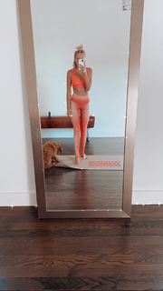 Nastia Liukin feet photo thumbnail