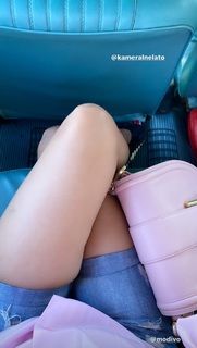Anna Mucha feet photo thumbnail