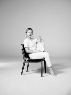 Chloë Grace Moretz feet photo thumbnail