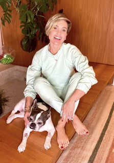 Flávia Alessandra feet photo thumbnail