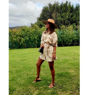 Paula Echevarría feet photo thumbnail