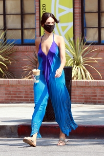 Eiza González feet photo thumbnail
