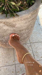 Karrueche Tran feet photo thumbnail