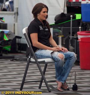 Danica Patrick feet photo thumbnail
