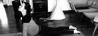 Mariana Ximenes feet photo thumbnail