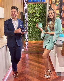 Vanessa Claudio feet photo thumbnail
