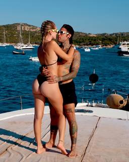 Chiara Ferragni feet photo thumbnail