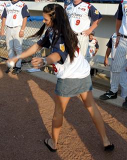 Danica Patrick feet photo thumbnail