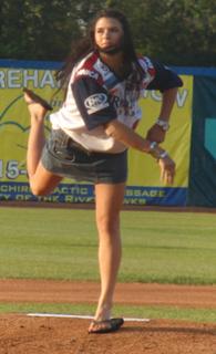 Danica Patrick feet photo thumbnail