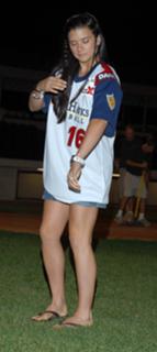 Danica Patrick feet photo thumbnail