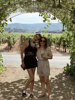 Katie Cassidy feet photo thumbnail