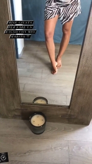 Caterina Balivo feet photo thumbnail