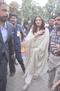 Aishwarya Rai Bachchan feet photo thumbnail