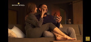 Anushka Sharma feet photo thumbnail