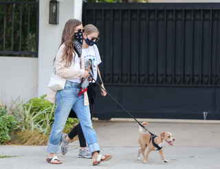 Lily Collins feet photo thumbnail