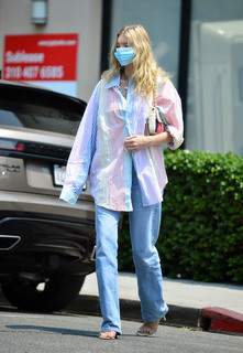 Elsa Hosk feet photo thumbnail