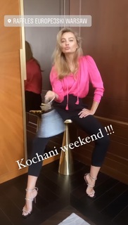 Malgorzata Socha feet photo thumbnail