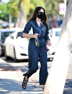 Jessica Gomes feet photo thumbnail