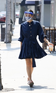 Emmy Rossum feet photo thumbnail