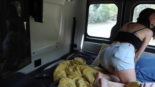 Colleen Ballinger feet photo thumbnail