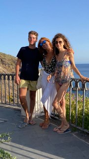 Veronica Maya feet photo thumbnail