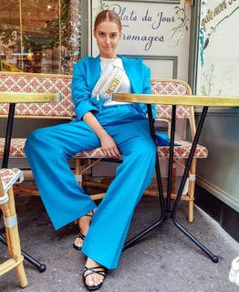 Karolina Pisarek feet photo thumbnail