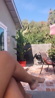 Vida Guerra feet photo thumbnail