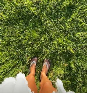 Edyta Górniak feet photo thumbnail