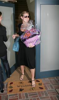 Heidi Klum feet photo thumbnail