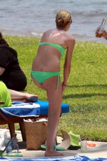 Heidi Klum feet photo thumbnail