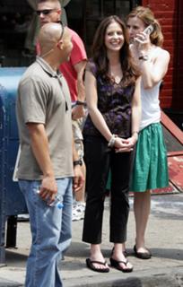 Sarah Michelle Gellar feet photo thumbnail