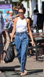 Michelle Keegan feet photo thumbnail