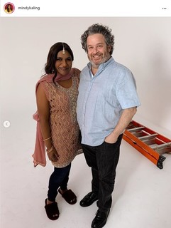 Mindy Kaling feet photo thumbnail