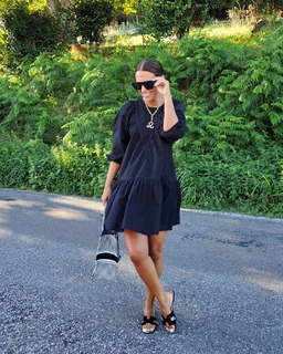 Paula Echevarría feet photo thumbnail