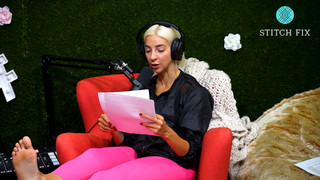Gabbie Hanna feet photo thumbnail