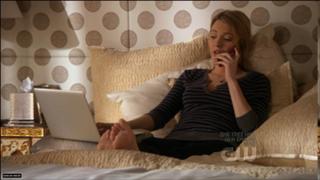 Blake Lively feet photo thumbnail