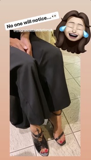Andrea McLean feet photo thumbnail