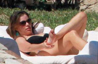 Sofía Vergara feet photo thumbnail