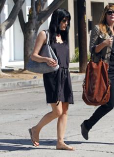 Selma Blair feet photo thumbnail
