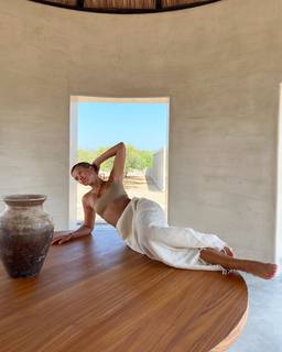 Sofia Richie feet photo thumbnail