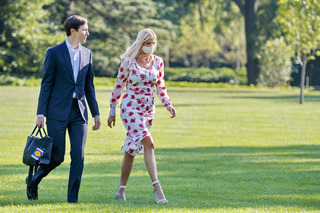 Ivanka Trump feet photo thumbnail