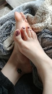 Sloan feet photo thumbnail