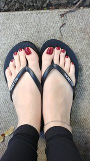 Sloan feet photo thumbnail
