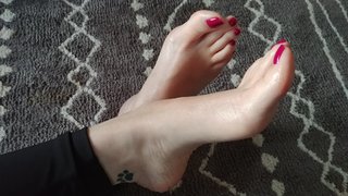 Sloan feet photo thumbnail