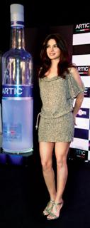Priyanka Chopra Jonas feet photo thumbnail