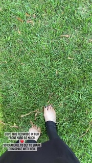 Katherine von Drachenberg feet photo thumbnail