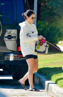 Lucy Hale feet photo thumbnail