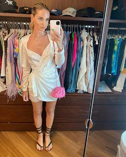 Chiara Ferragni feet photo thumbnail